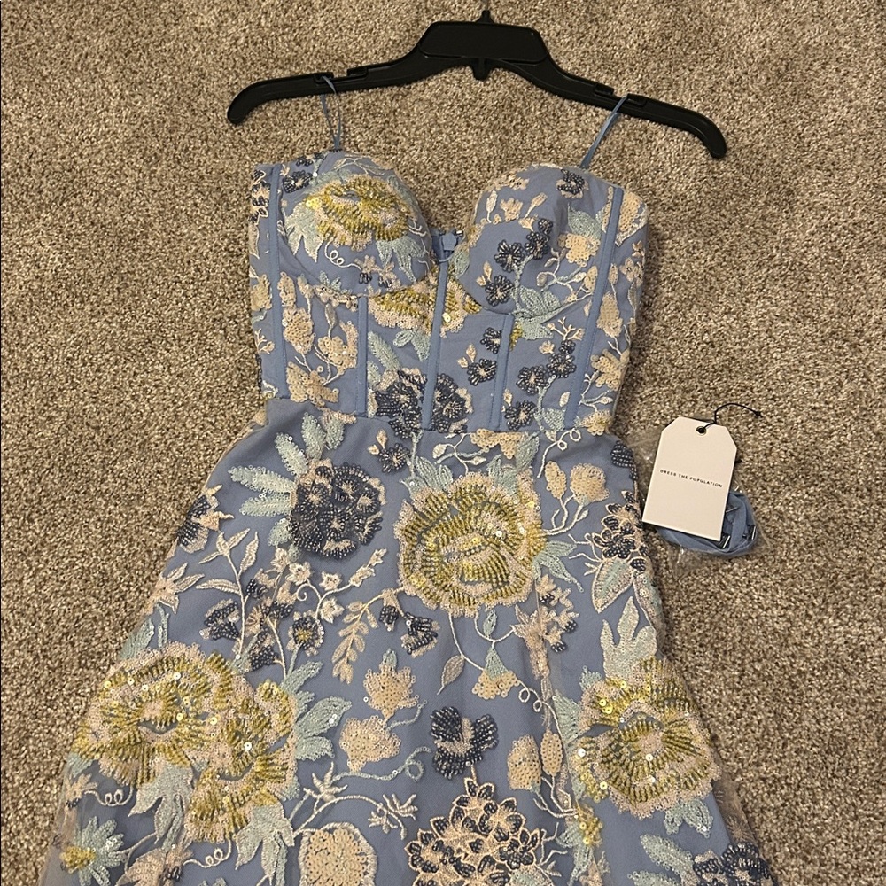 Dress the population - Picture 2 of 5